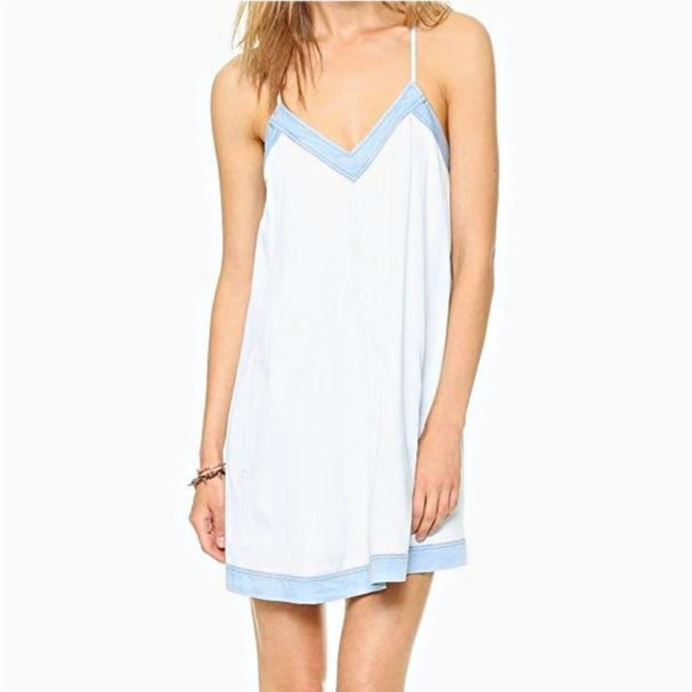 ADDISON Wyton A-Line Racerback V-Neck Light Wash Chambray Dress - Picture 2 of 14